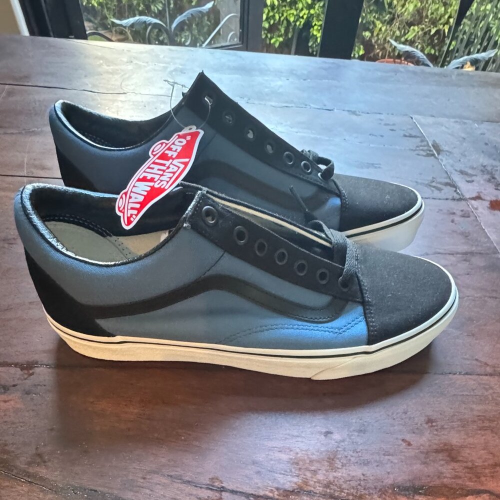 Vans Old Skool Sneakers NWT Black / Blue Men’s 10.5 Women’s 12 - Picture 3 of 6